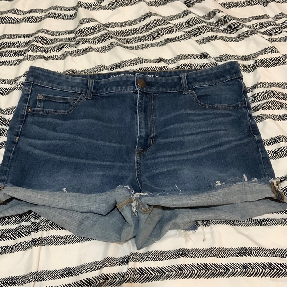 AE denim shorts☀️
